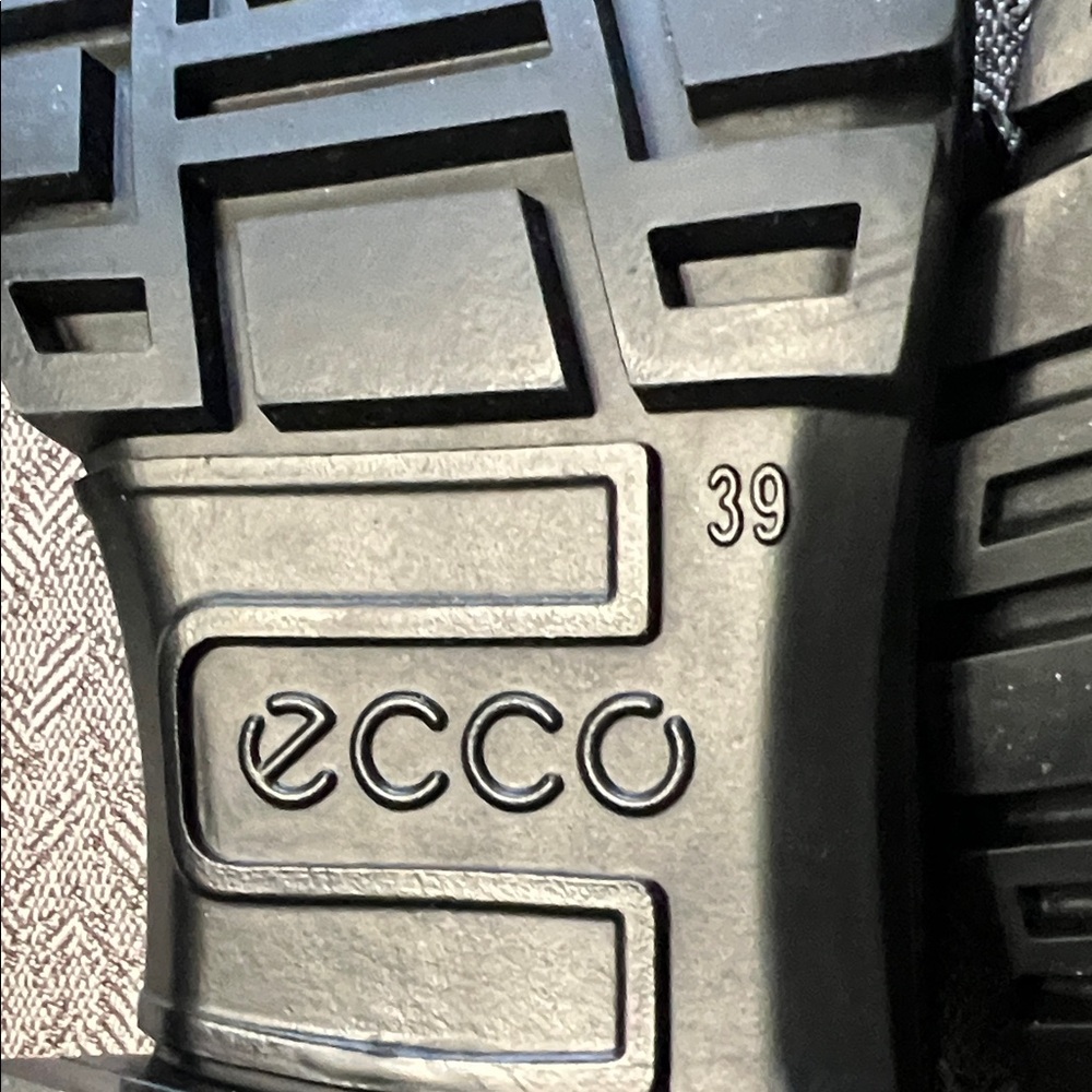 New ECCO Women’s Black Slip-On Loafers, 39 (8) - Picture 4 of 5